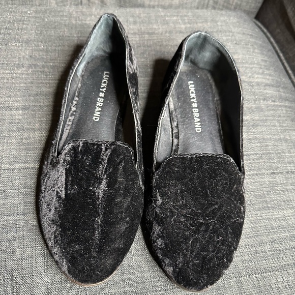 Lucky Brand Women's Black crushed Velvet Loafers. Women’s 6 - Picture 2 of 5